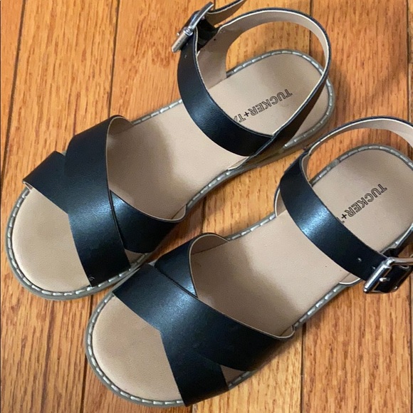 tucker and tate sandals